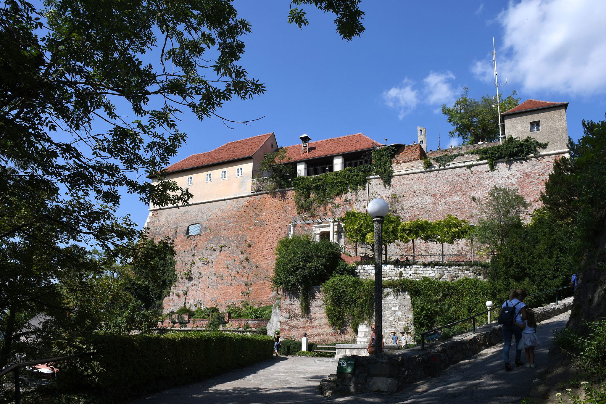 Graz (Photo license: CC BY 2.0)